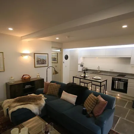 The Old Scullery, Cosy Stylish For Two On Harrogate's Iconic Stray Apartment Harrogate