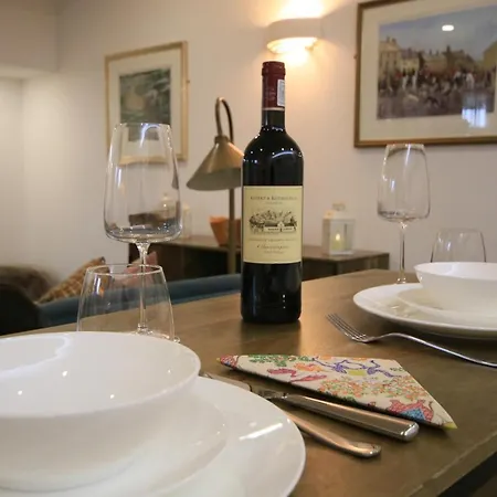 The Old Scullery, Cosy Stylish For Two On Harrogate's Iconic Stray * Harrogate