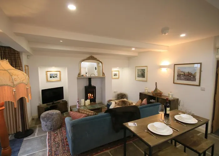 The Old Scullery, Cosy Stylish For Two On Harrogate's Iconic Stray * Harrogate