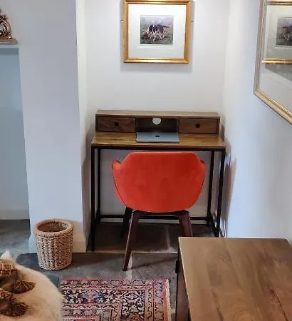 The Old Scullery, Cosy Stylish For Two On Harrogate's Iconic Stray * Harrogate