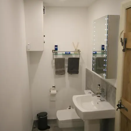 Apartament The Old Scullery, Cosy Stylish For Two On Harrogate's Iconic Stray Harrogate